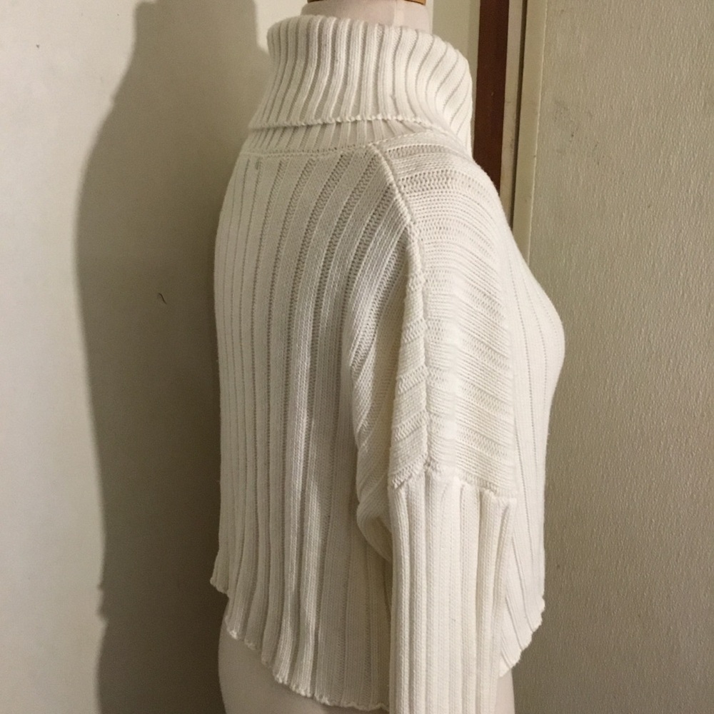 Forever 21 Cropped, oversized turtleneck sweater - Picture 2 of 7